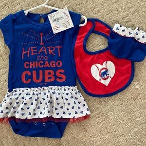 Chicago cubs baby girl 4pc outfit NWT
